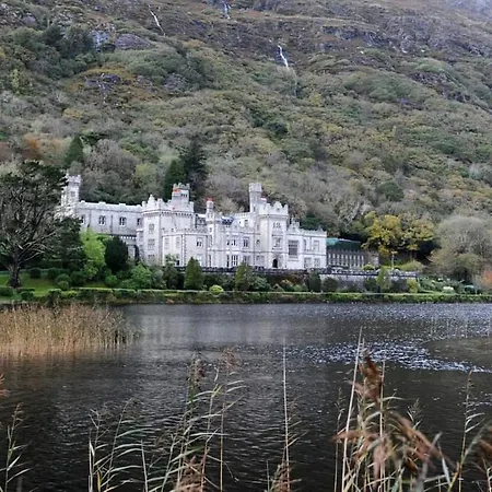Lakeside House Holiday home