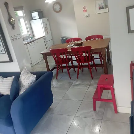 Lakeside House בית נופש