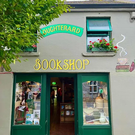 Lakeside House אוטרארד