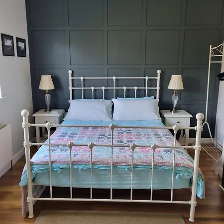 Lakeside House * 우그테라드