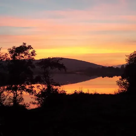 別荘 Lakeside House *