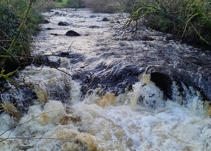 Сasa de vacaciones Lakeside House *