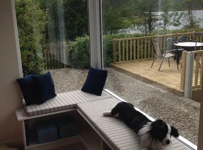 Сasa de vacaciones Lakeside House *